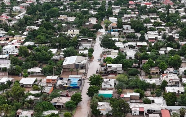 Inundaciones en Empalme tras intensas lluvias