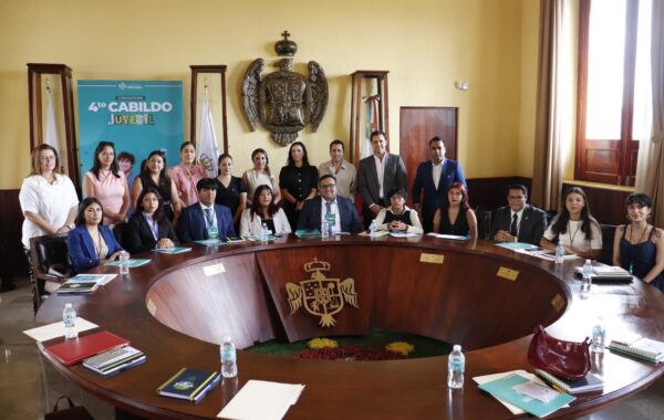 Jóvenes presentan propuestas en el Cabildo Juvenil de Orizaba