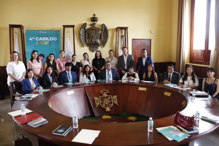 Jóvenes presentan propuestas en el Cabildo Juvenil de Orizaba