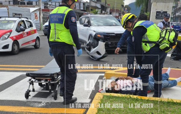 Motociclista hospitalizado tras choque con camioneta en Orizaba