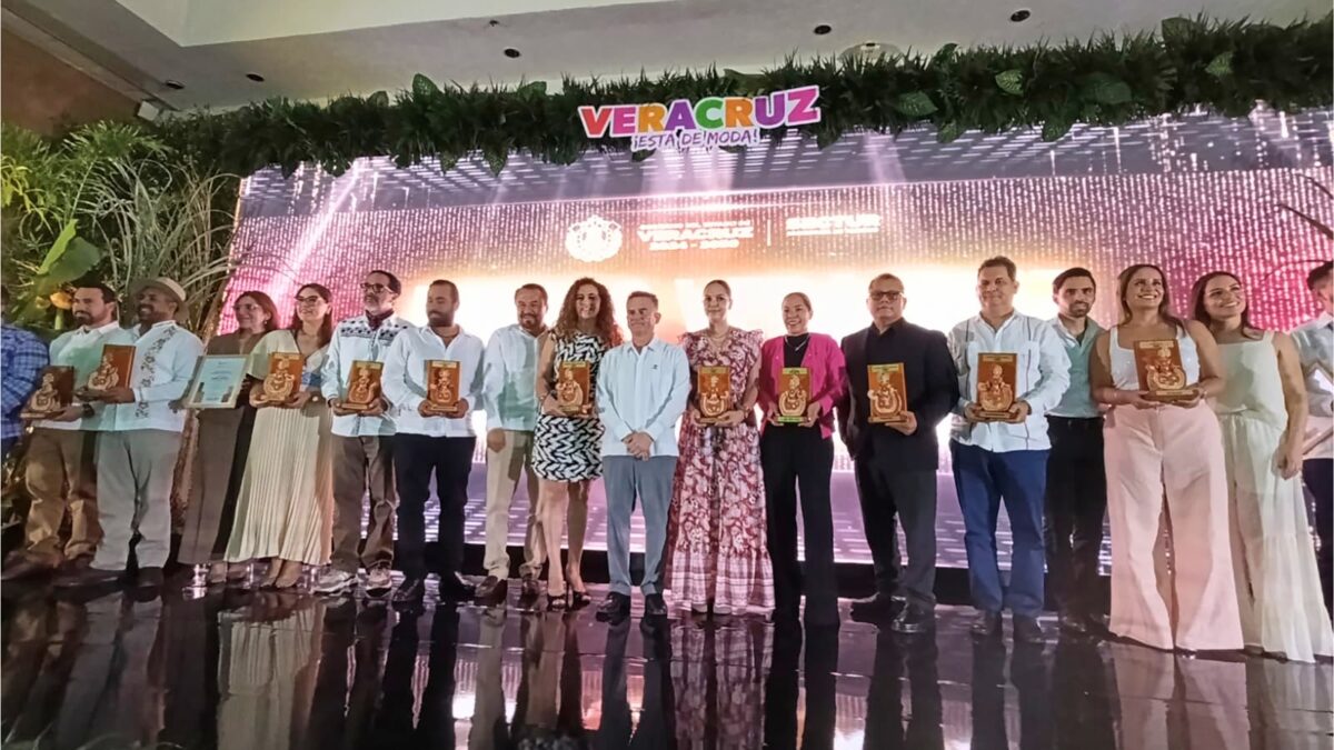 Orizaba recibe premio a la calidad turística como mejor pueblo mágico