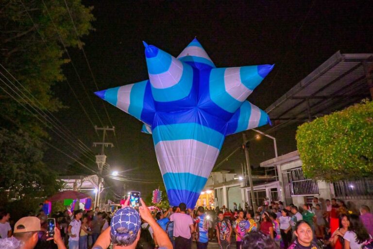 Regreso de los globos de papel en San Andrés Tuxtla