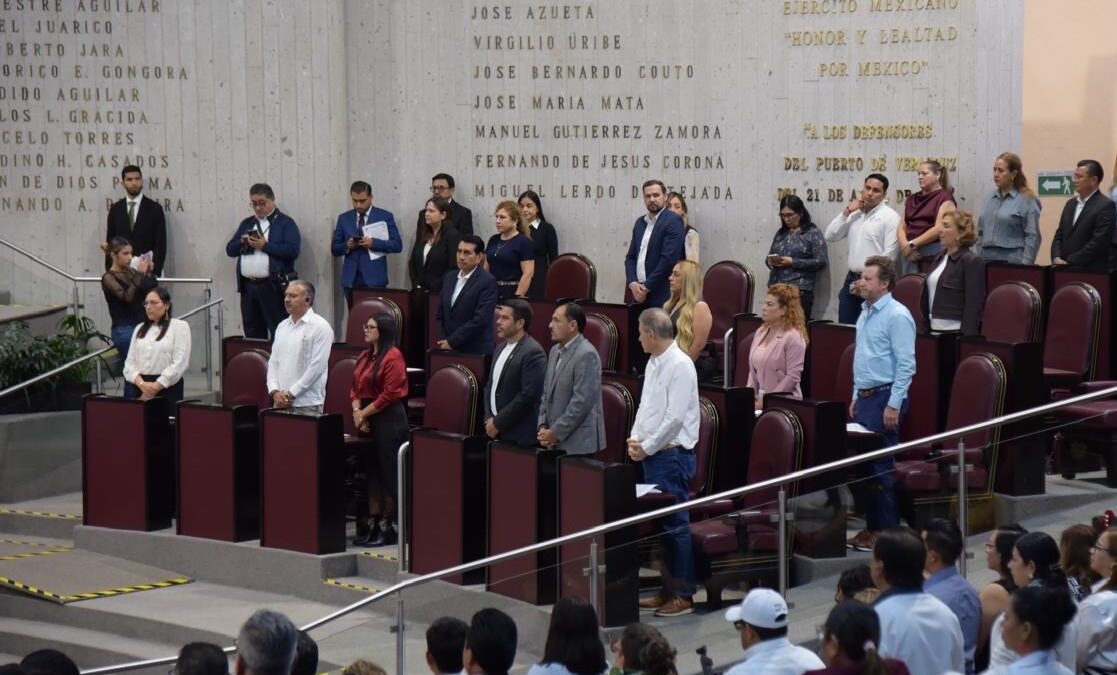Río Blanco celebra 30 años del Telebachillerato Vicente Guerrero