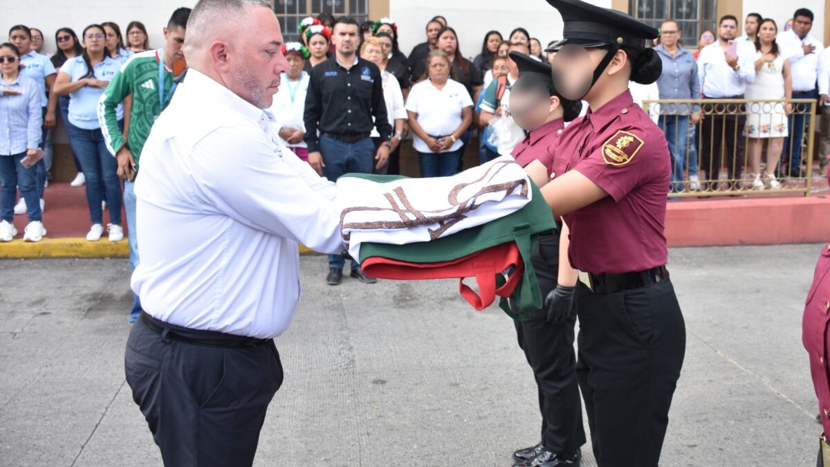 Río Blanco celebra la llegada de la Bandera Siera