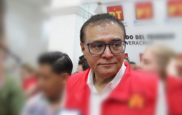 Robles Montoya advierte sobre infiltraciones en el PT