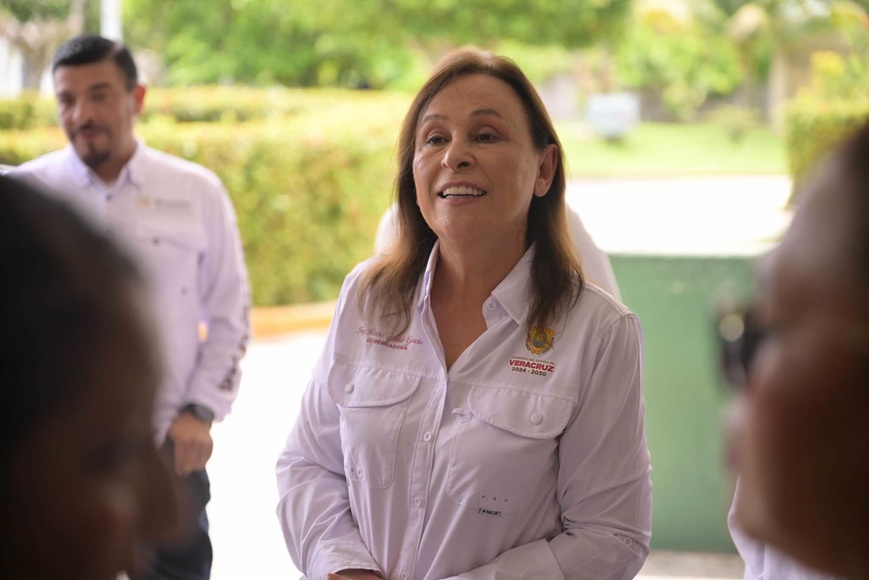 Rocío Nahle supervisa hospitales en el sur de Veracruz