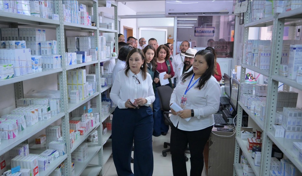 Rocío Nahle supervisa hospitales en Veracruz