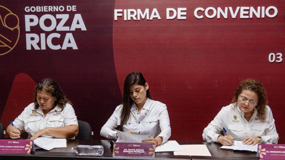 Sedesol y Poza Rica firman convenio para desarrollo urbano