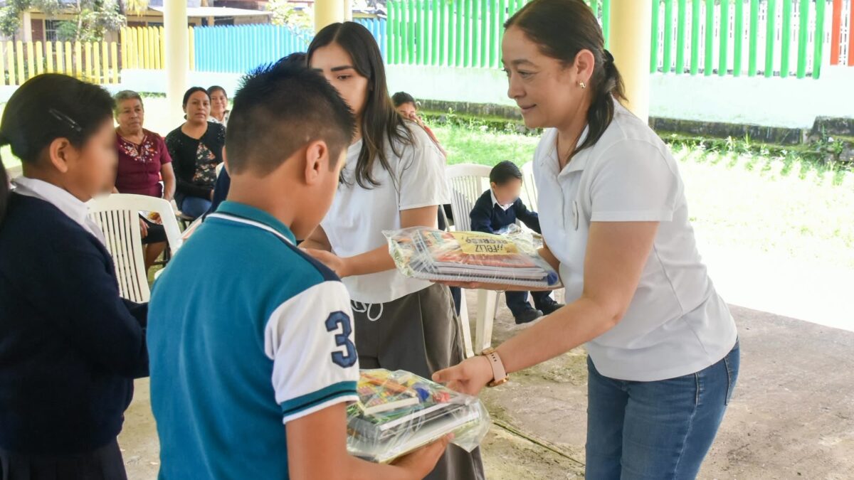 Servicios gratuitos del DIF llegan a Matlaquiáhuitl