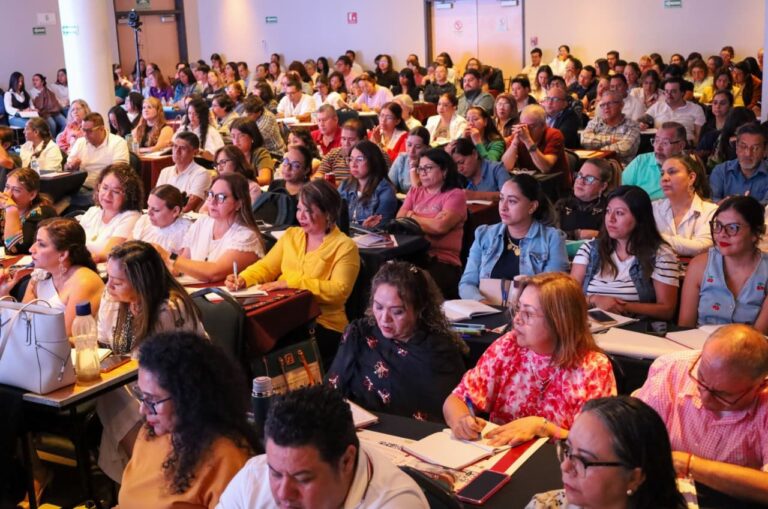 SEV capacita a personal de educación especial en Veracruz