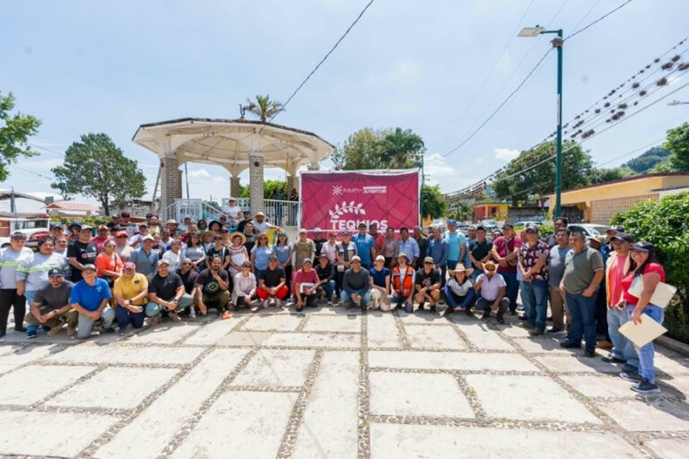 Xalapa impulsa trabajo comunitario en Chiltoyac