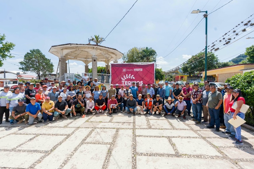 Xalapa impulsa trabajo comunitario en Chiltoyac