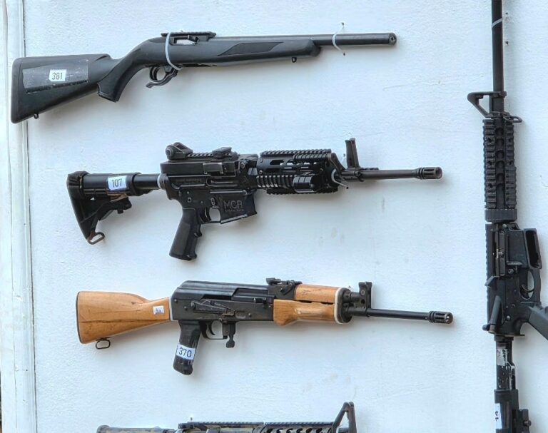 Adolescentes en EU participan en tráfico de armas hacia México