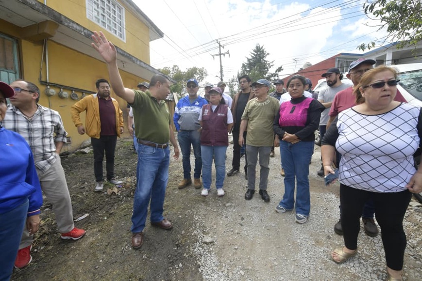 Alcaldesa visita colonia Tabasco para atender necesidades vecinales