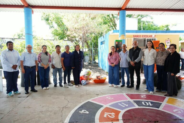 Apoyos a comunidades rurales de Xalapa por Daniela Griego