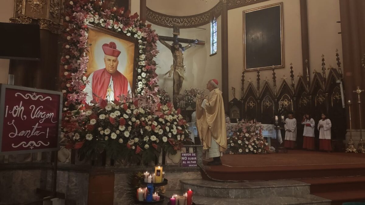 Arzobispo de Xalapa invita a seguir el ejemplo de San Rafael