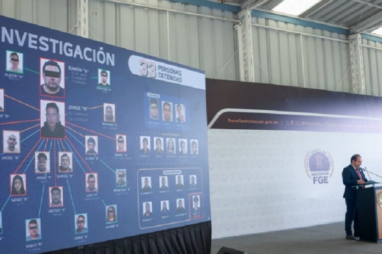 Asesinato de Carlos Manzo vinculado a represalias del crimen organizado