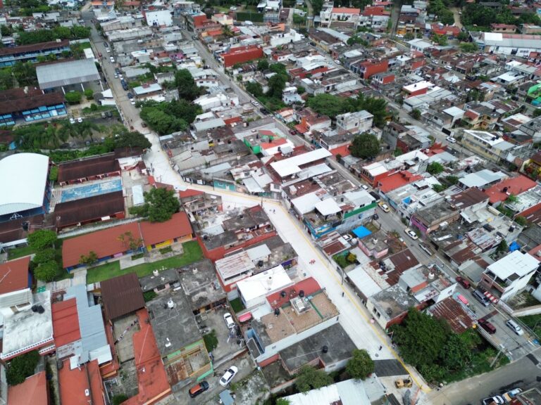 Avanza rehabilitación de calle San Lázaro en Fortín