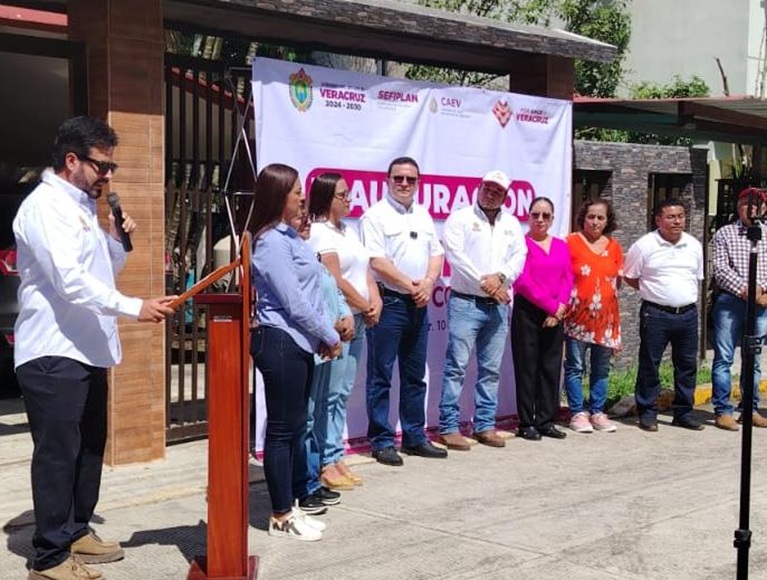 CAEV lanza nueva línea de agua potable en Naranjos