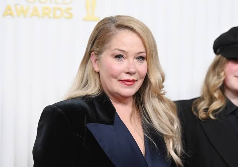 Christina Applegate aclara diagnóstico erróneo de esclerosis múltiple