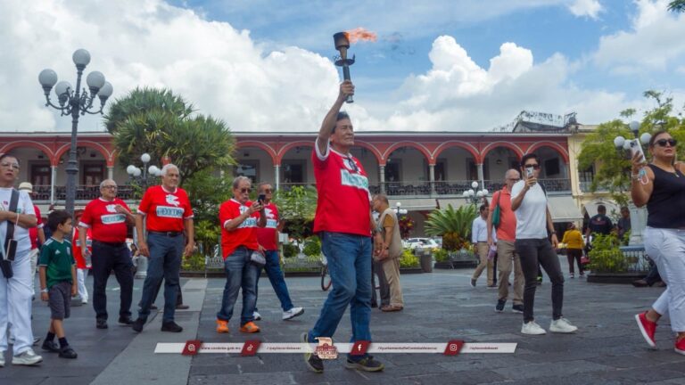 Córdoba celebra 58 años del paso de la flama olímpica