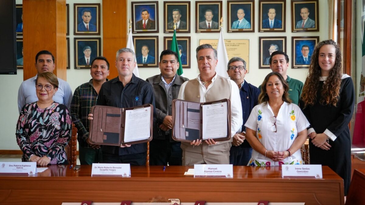 Córdoba y UV firman convenios para desarrollo educativo
