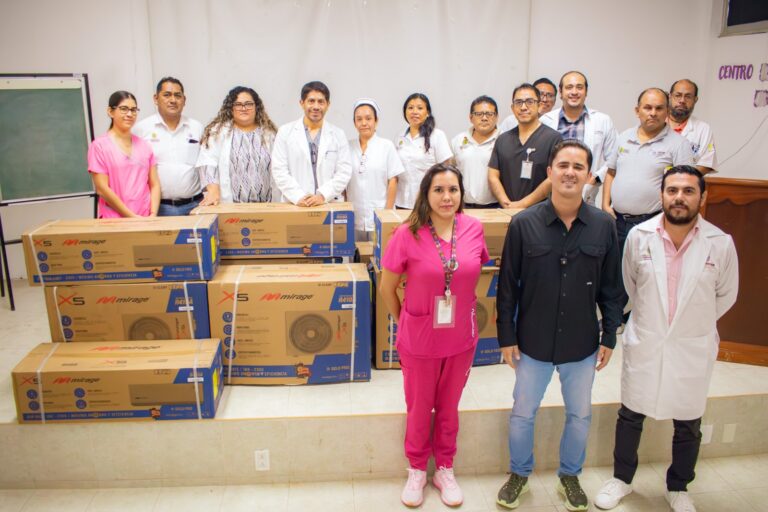 Donan aire acondicionado al Hospital General de San Andrés Tuxtla