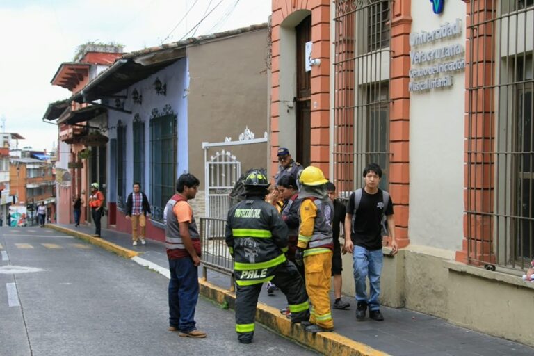 Evacuación masiva por fuga de gas en Xalapa
