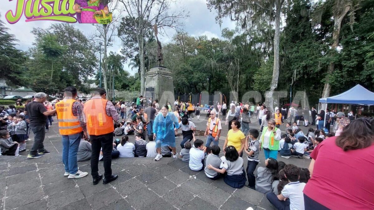 Evacuan escuelas en Xalapa por fuga de gas