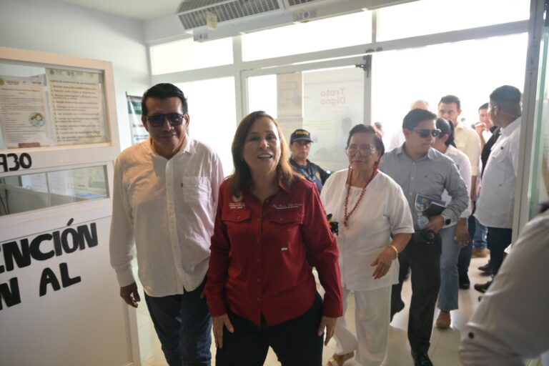 Gobernadora verifica hospitales en Cosoleacaque y Oluta