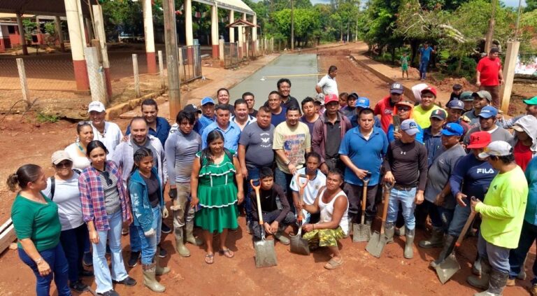 Gómez Cazarín destaca la importancia del trabajo comunitario