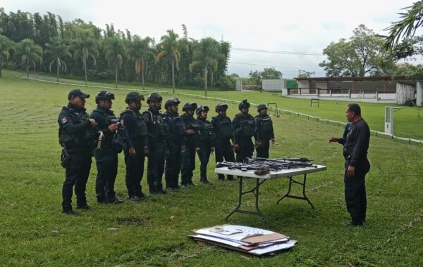 Ixtaczoquitlán impulsa capacitación policial para mayor seguridad