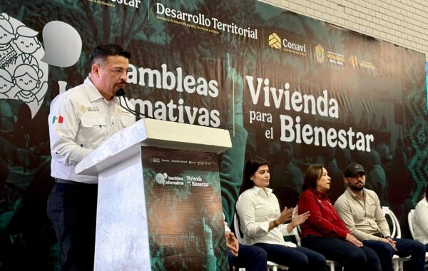 Más de 2 mil familias reciben créditos de vivienda en Poza Rica