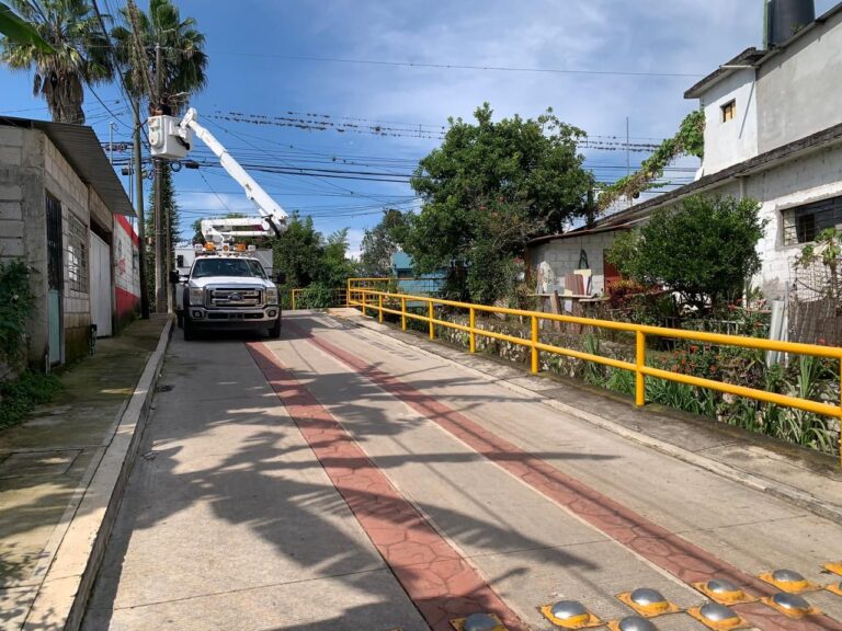 Mejoran alumbrado público en Monte Salas y San José