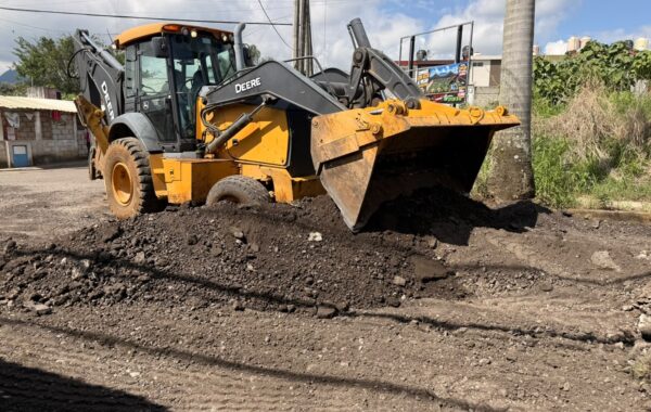 Mejoran camino a Tlacotengo con nueva infraestructura