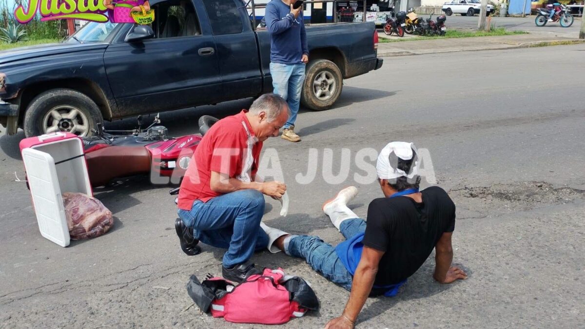 Motociclista herido en choque con camioneta en Fortín