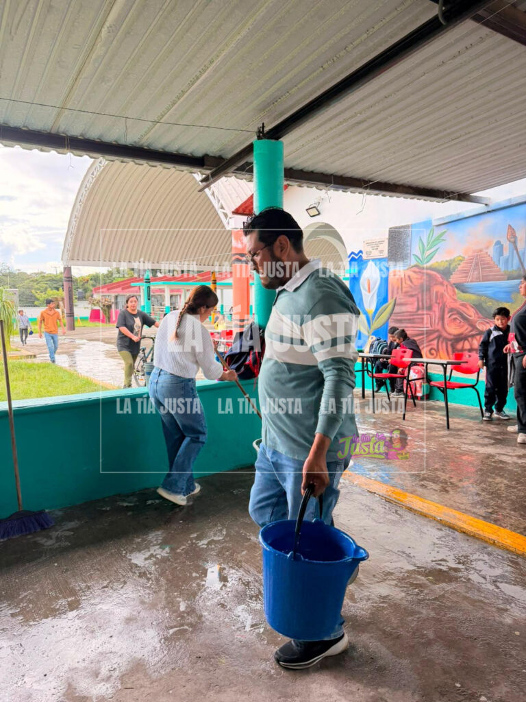 Padres de Ixtac denuncian irregularidades en primaria Cuauhtémoc