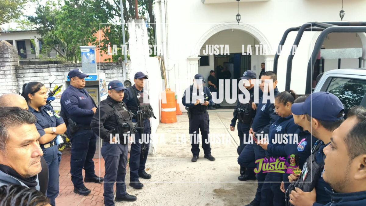 Policías de Emiliano Zapata exigen mejores salarios y condiciones