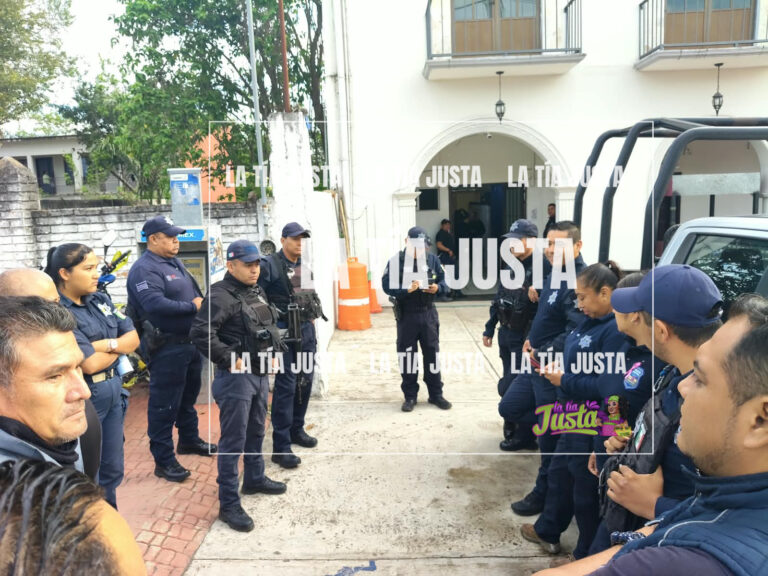 Policías de Emiliano Zapata exigen mejores salarios y condiciones
