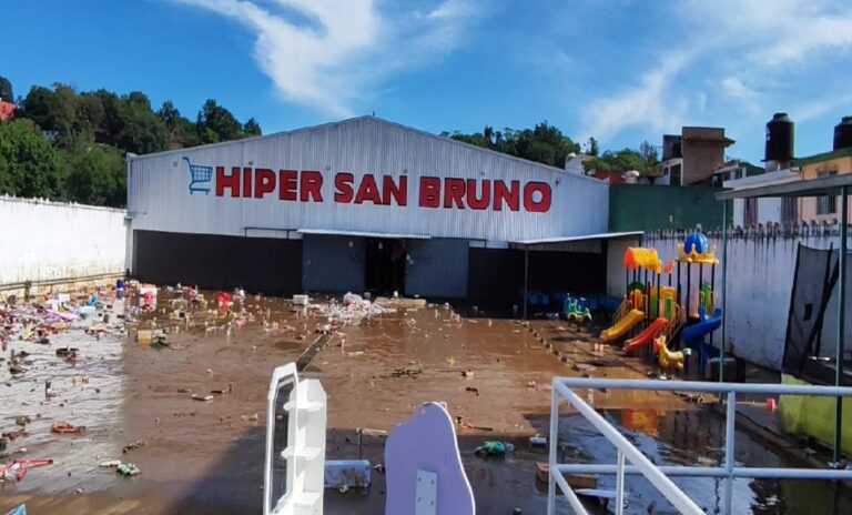 Revisarán comercios tras inundación en San Bruno