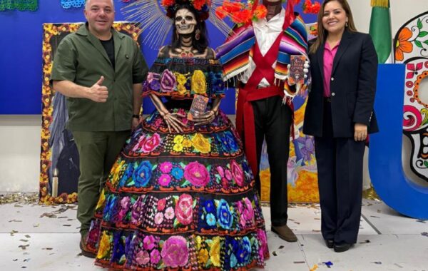 Río Blanco celebra tradiciones en la Universidad Veracruzana