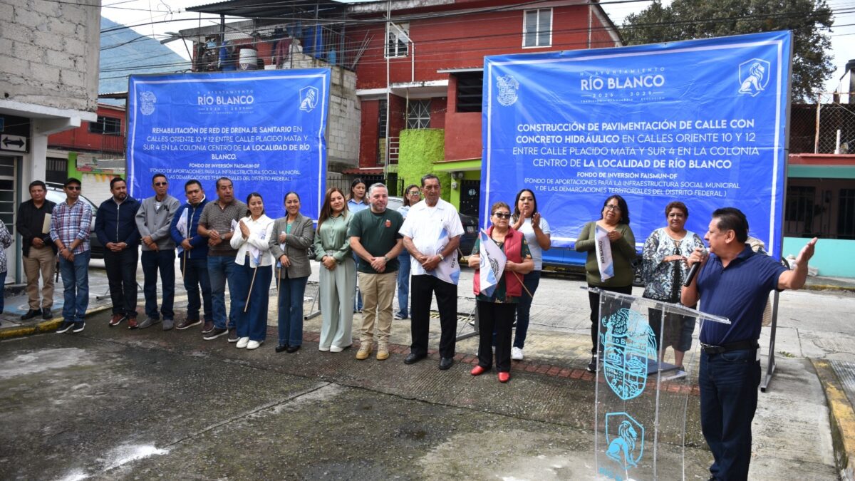Río Blanco inicia obras de drenaje y pavimentación en Oriente 10 y 12