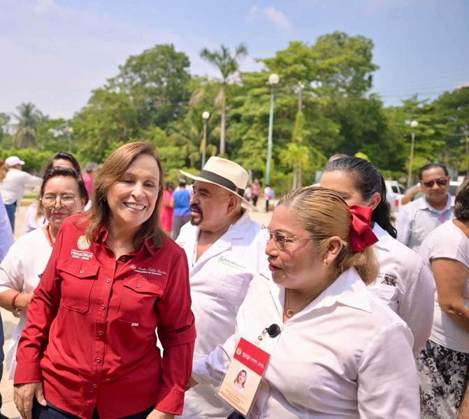 Rocío Nahle propone reubicación de viviendas en Xalapa