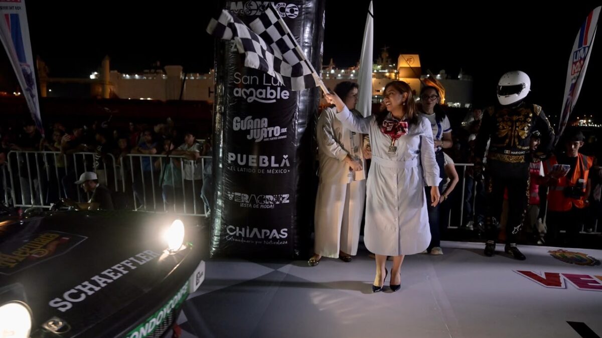 Rosa María impulsa eventos internacionales en Veracruz
