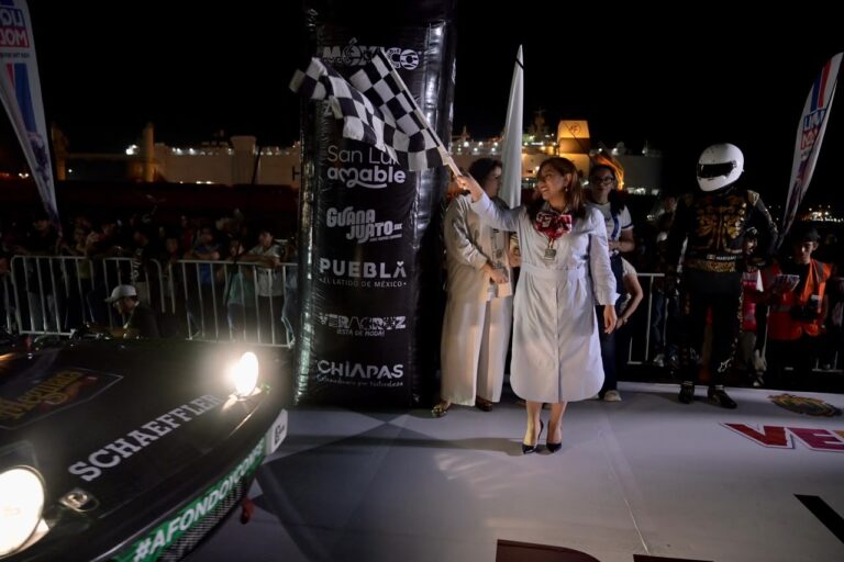 Rosa María impulsa eventos internacionales en Veracruz