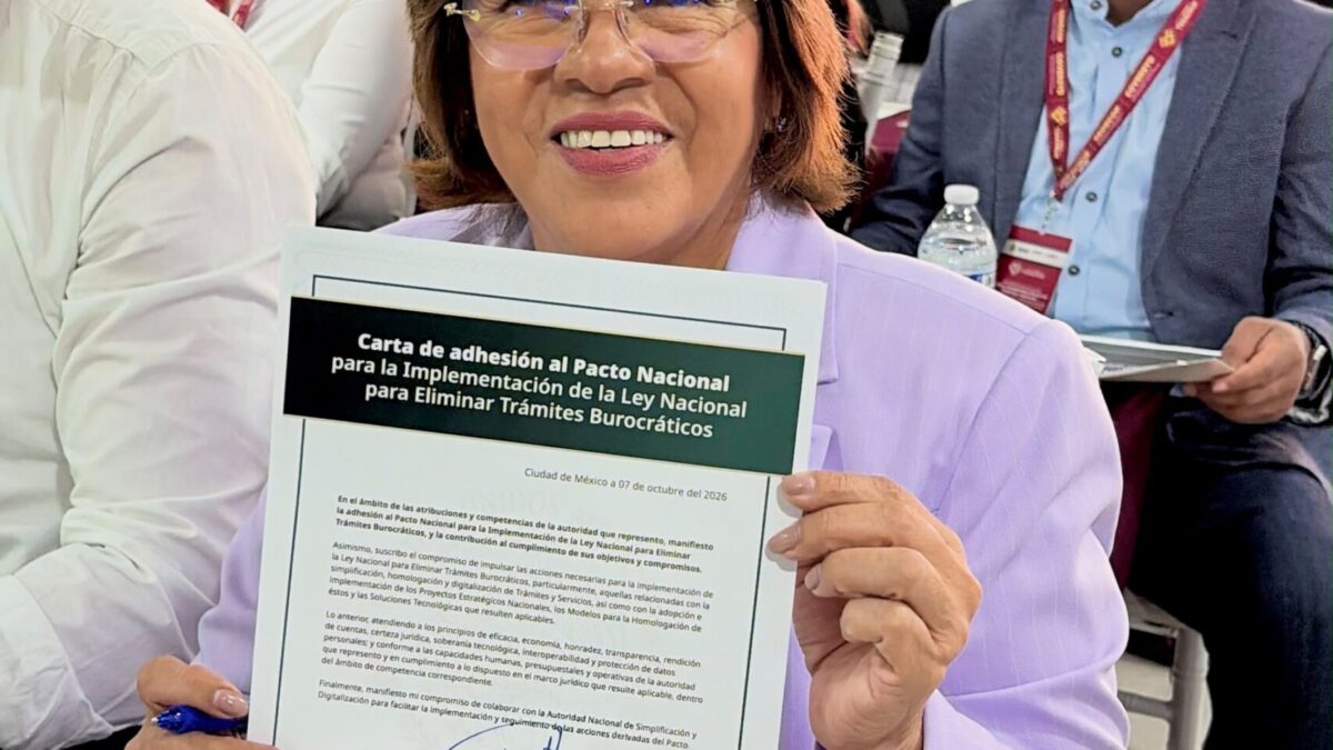 Rosa María impulsa modernización de trámites municipales