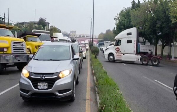 Transportistas exigen diálogo con gobernadora tras bloqueos en Veracruz