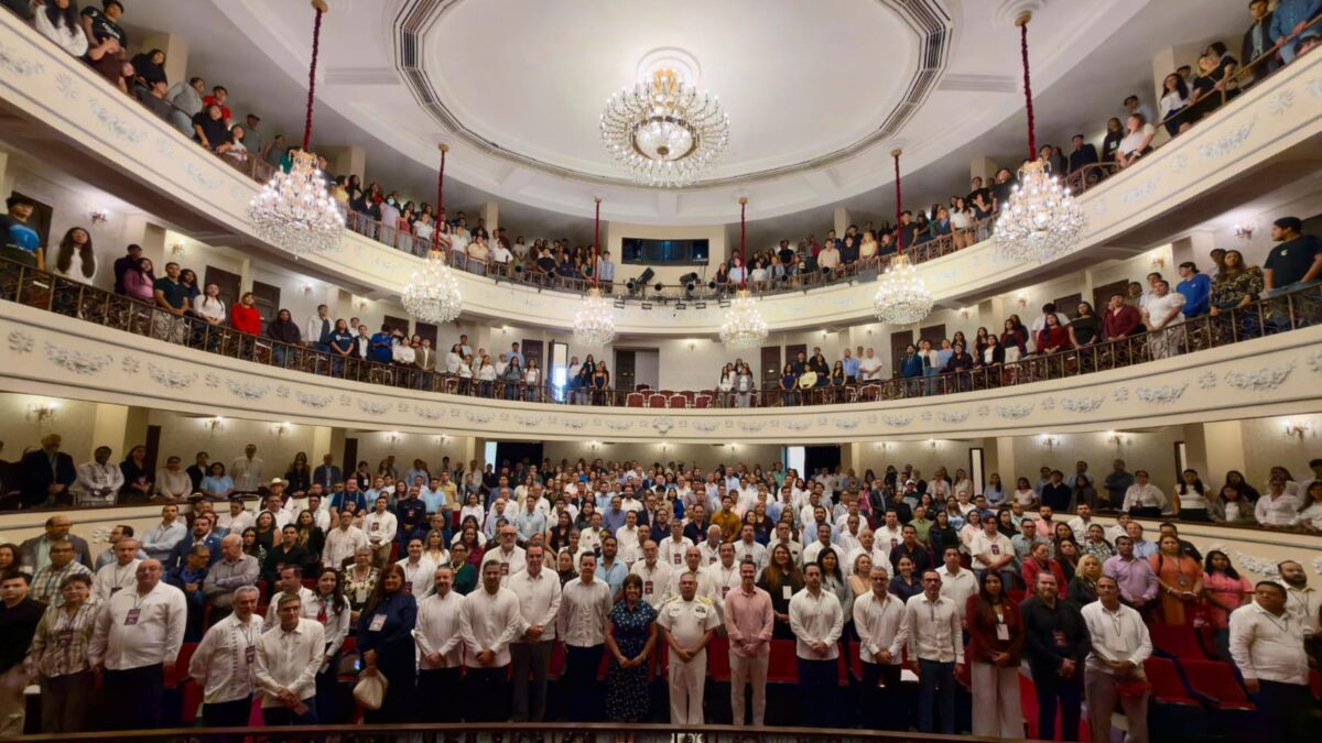 Veracruz lidera carga portuaria y promueve desarrollo económico
